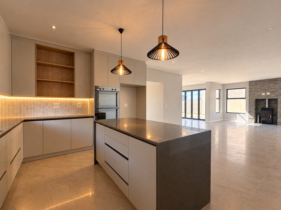 4 Bedroom Property for Sale in Sandown Western Cape